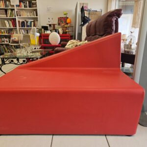 Banquette rouge similicuire