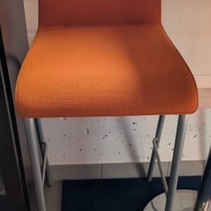 Chaise de bar orange