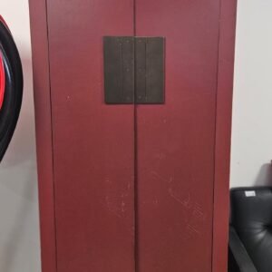 Armoire haute bois bordeaux