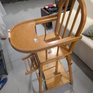Chaise haute bébé