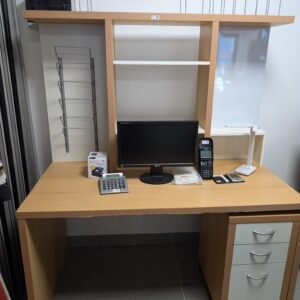 Bureau avec caisson tiroirs